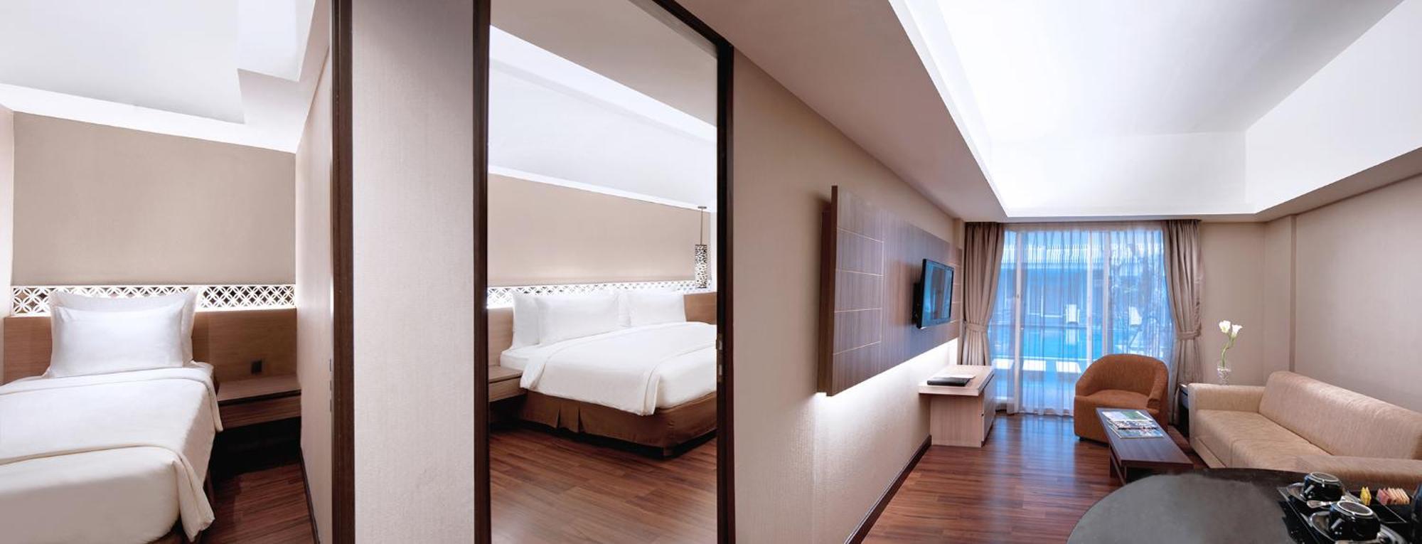 Ramada By Wyndham Bali Sunset Road Kuta Hotel Seminyak  Ngoại thất bức ảnh