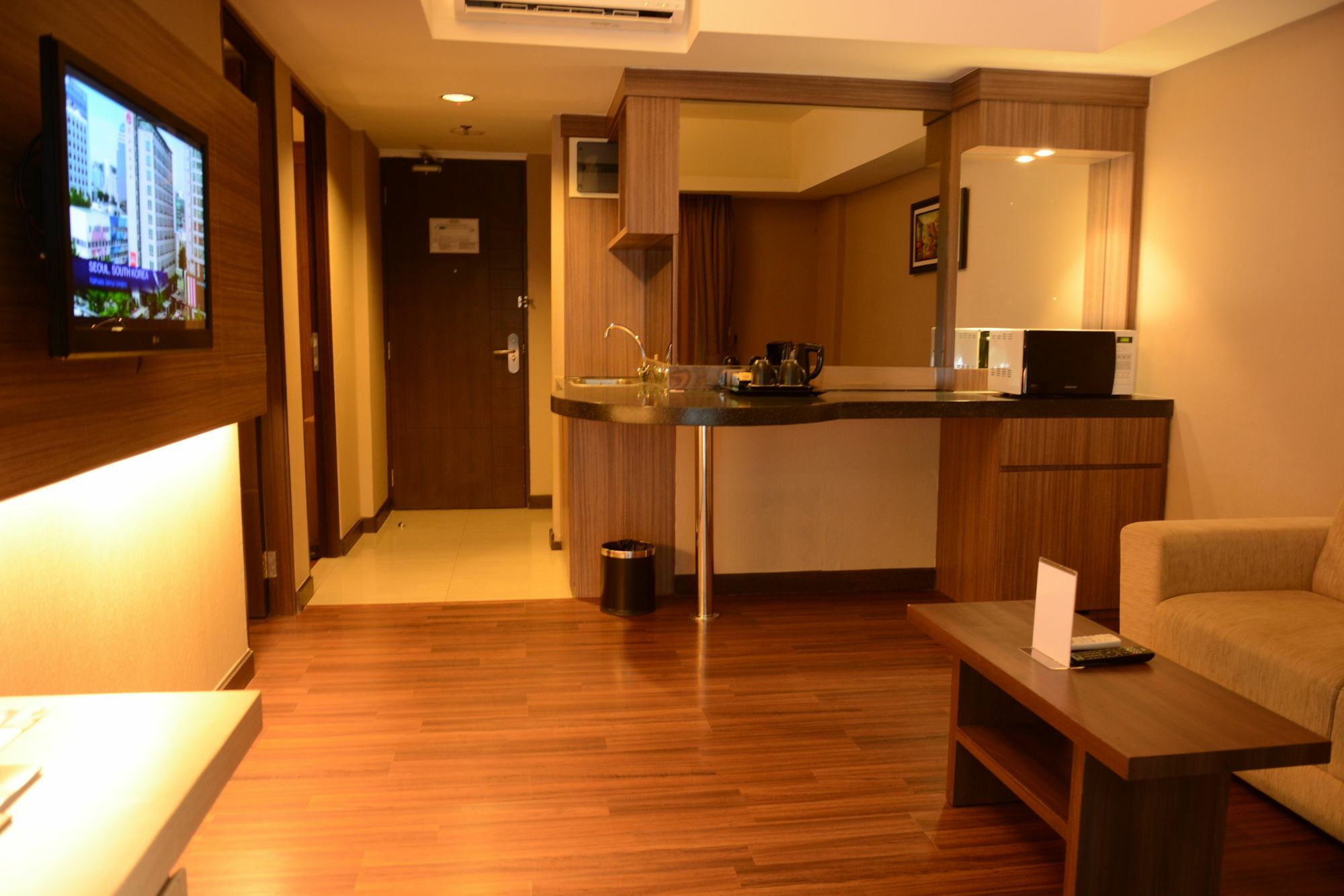 Ramada By Wyndham Bali Sunset Road Kuta Hotel Seminyak  Ngoại thất bức ảnh