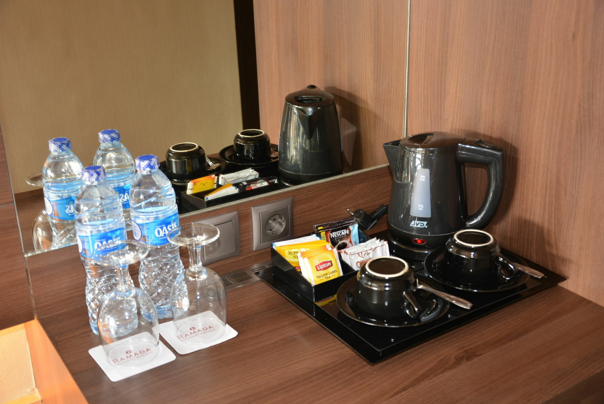 Ramada By Wyndham Bali Sunset Road Kuta Hotel Seminyak  Ngoại thất bức ảnh