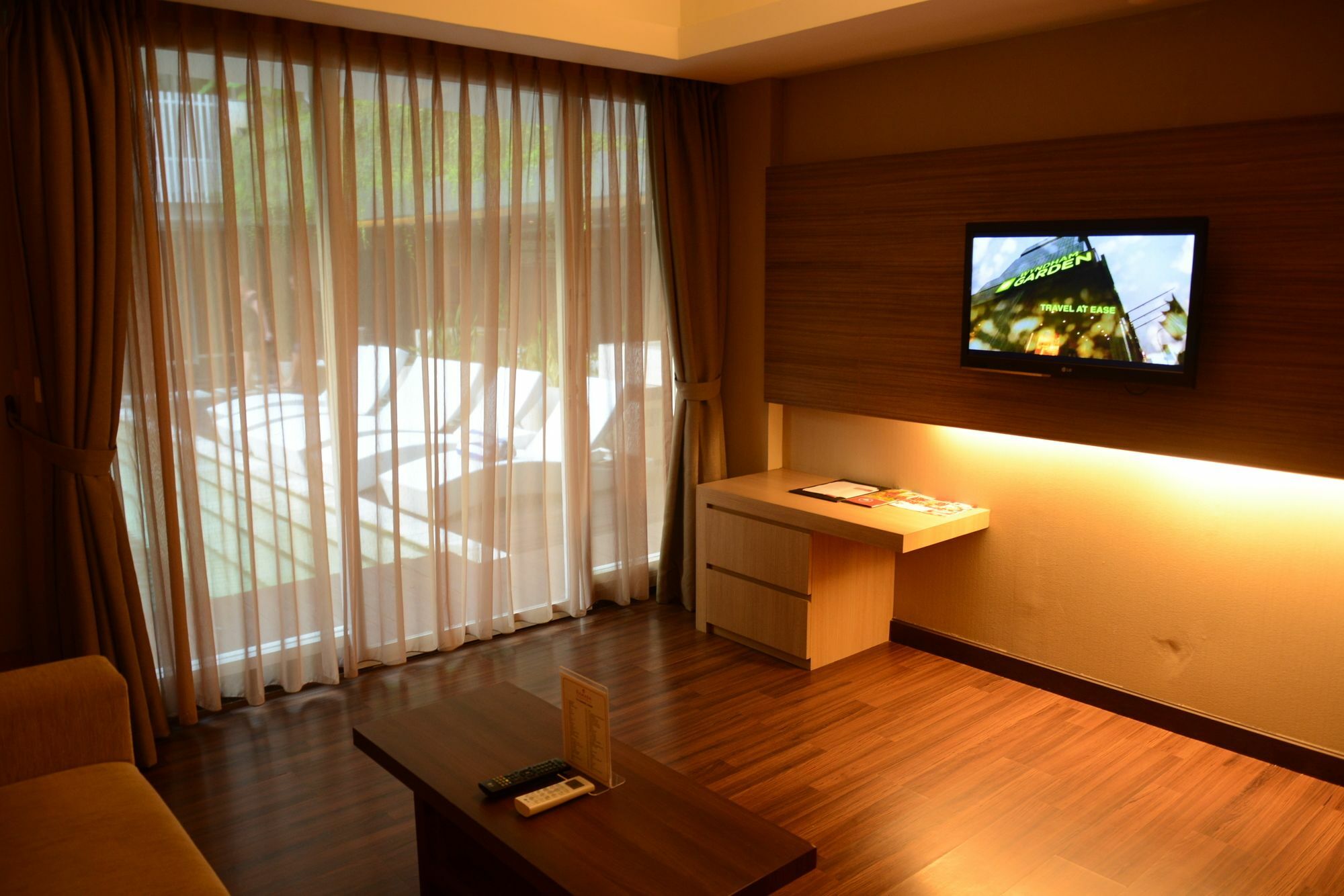 Ramada By Wyndham Bali Sunset Road Kuta Hotel Seminyak  Ngoại thất bức ảnh